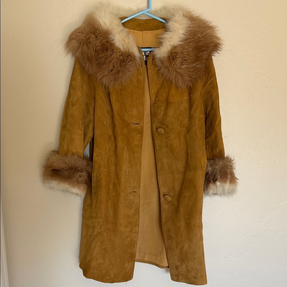 Vintage Dan Di Modes  Luxurious Tan Faux Fur Trimmed Teddy Jacket